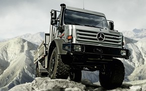Mercedes Benz Unimog U5000 Truck