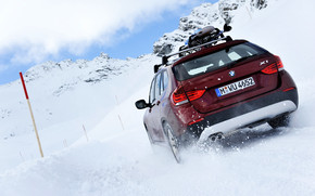 BMW X1 Snow