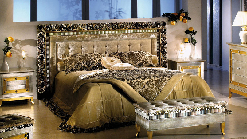 Bedroom in velvet wallpaper