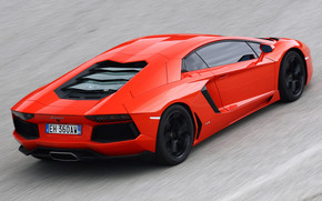 Lamborghini Aventador Top Rear wallpaper