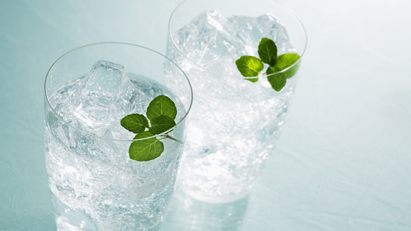 Glass of Carbonated Water wallpaper