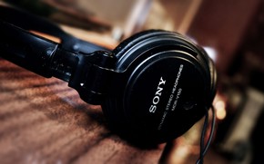 Sony Dynamic Stereo Headphones