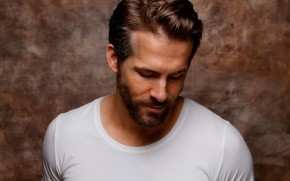 Ryan Reynolds White Tshirt wallpaper