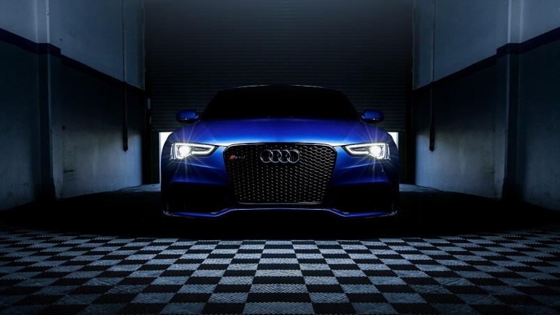 Blue Audi RS5 wallpaper