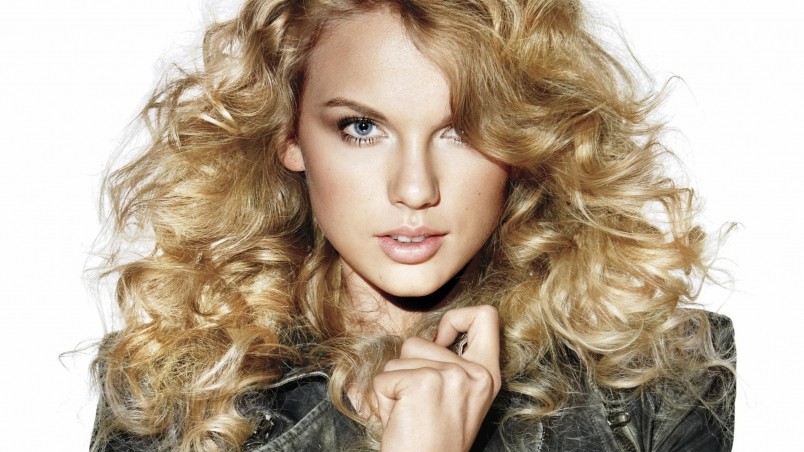 Taylor Swift Curly Hair wallpaper