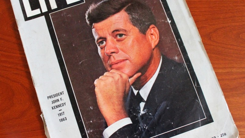 J F Kennedy Magazine wallpaper