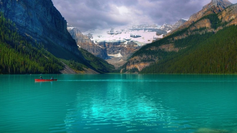 Emerald Lake Louise Canada wallpaper