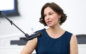 Ashley Judd Public Speech wallpaper