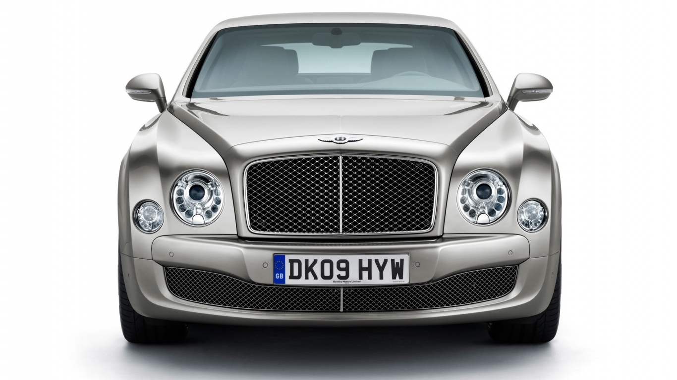 2010 Bentley Mulsanne Front for 1366 x 768 HDTV resolution