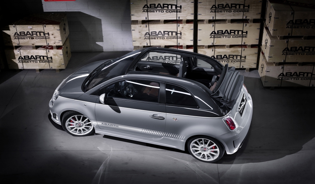 2011 Abarth 500C Esseesse for 1024 x 600 widescreen resolution