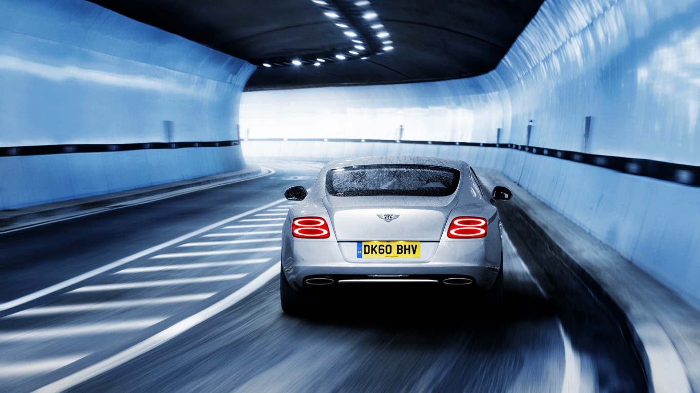 2011 Bentley Continental GT Rear for 1366 x 768 HDTV resolution