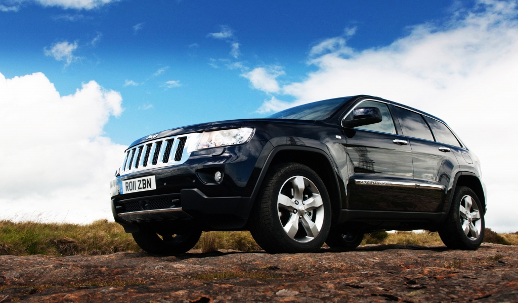 2011 Jeep Grand Cherokee for 1024 x 600 widescreen resolution