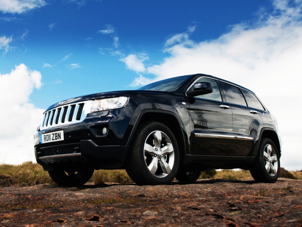 2011 Jeep Grand Cherokee for 1024 x 768 resolution