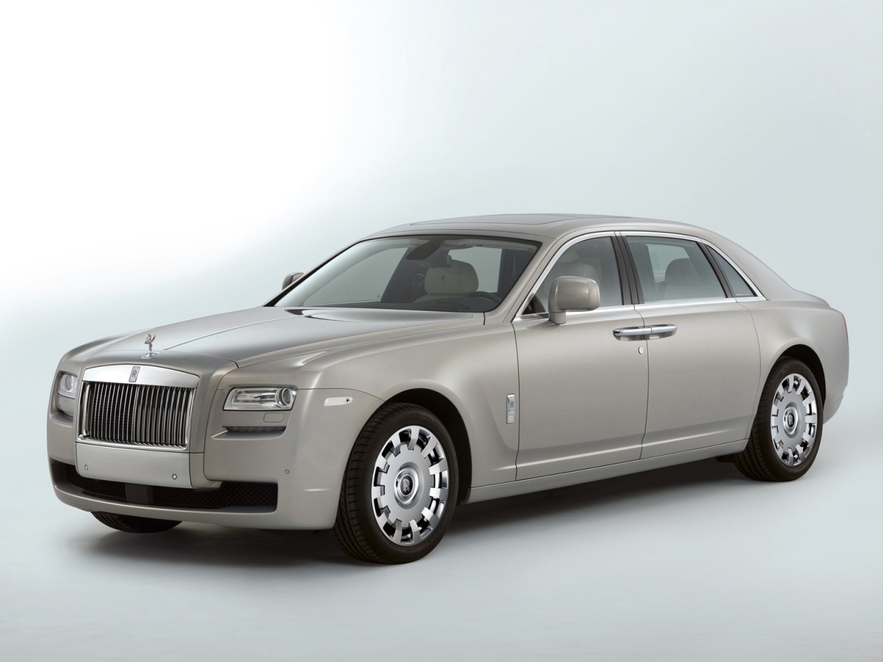 2011 Rolls Royce Ghost Studio for 1280 x 960 resolution