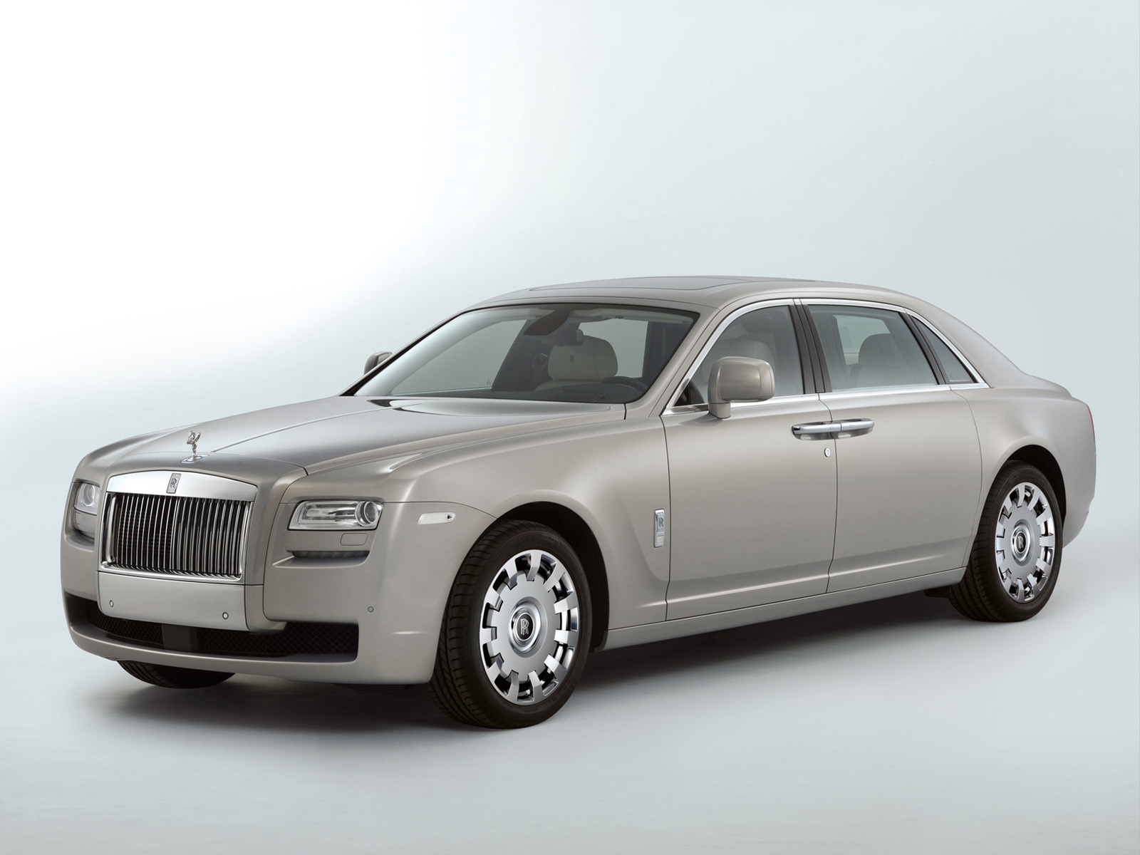 2011 Rolls Royce Ghost Studio for 1600 x 1200 resolution
