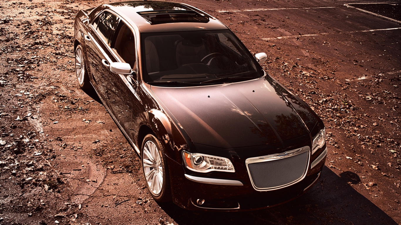 2012 Chrysler 300 Luxury Series for 1366 x 768 HDTV resolution