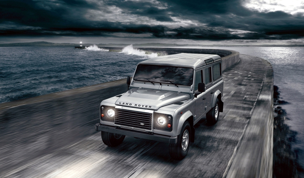 2012 Land Rover Defender for 1024 x 600 widescreen resolution