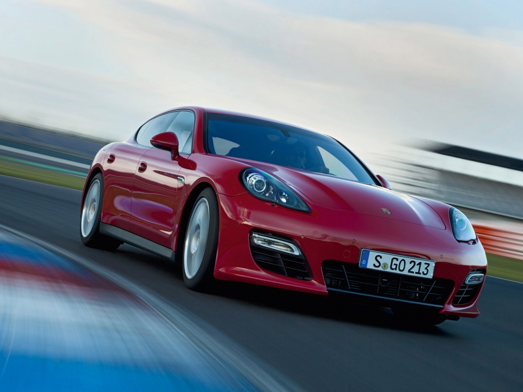 2012 Porsche Panamera GTS for 1024 x 768 resolution