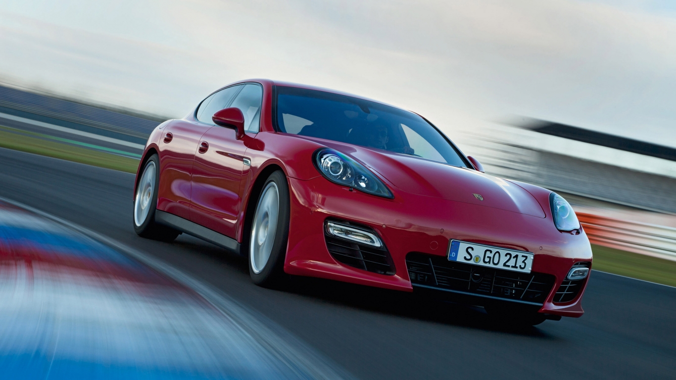 2012 Porsche Panamera GTS for 1366 x 768 HDTV resolution