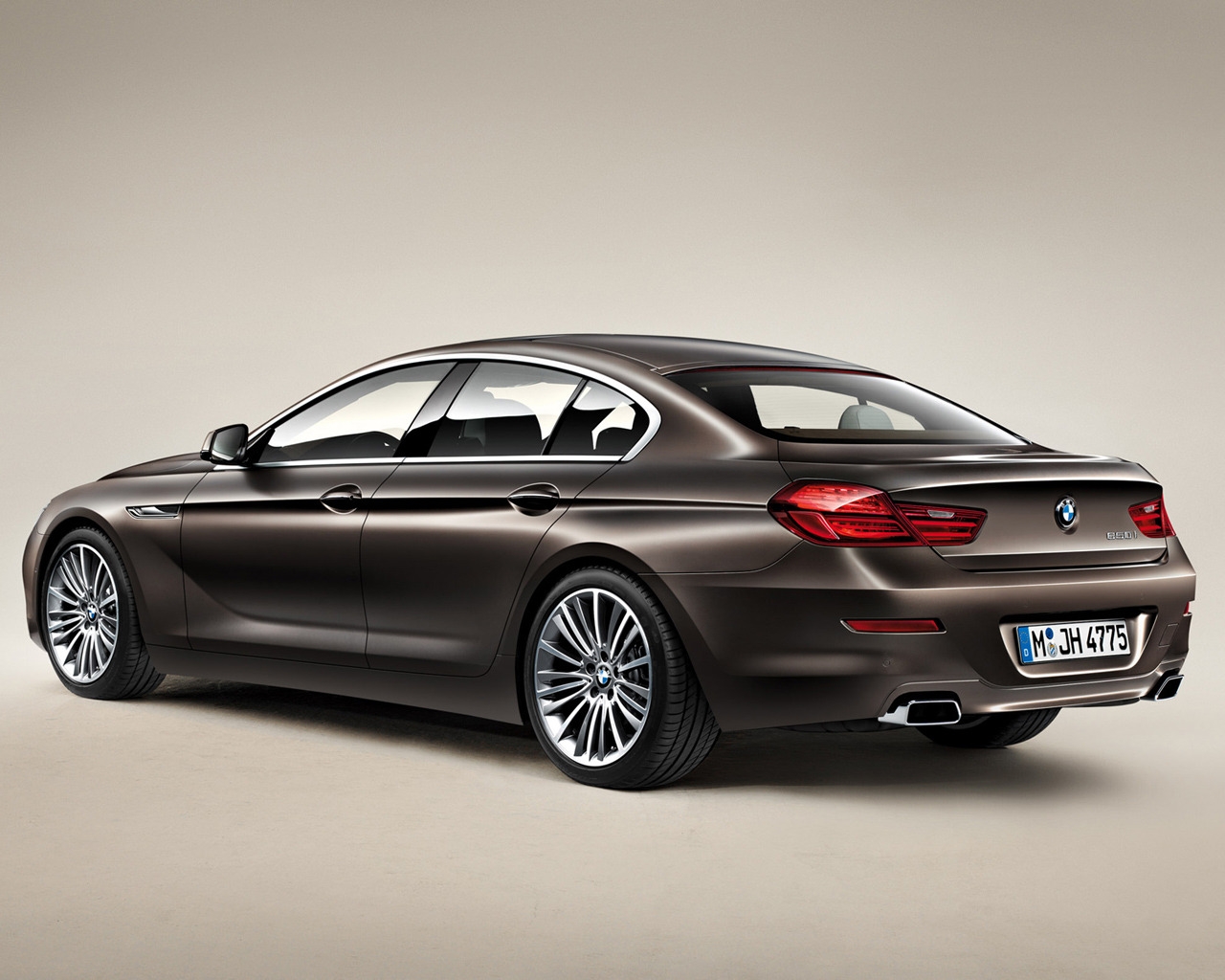 2013 BMW 6 Series Rear for 1280 x 1024 resolution