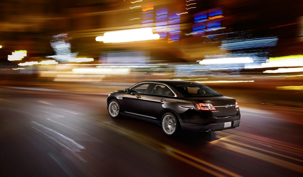 2013 Ford Taurus for 1024 x 600 widescreen resolution