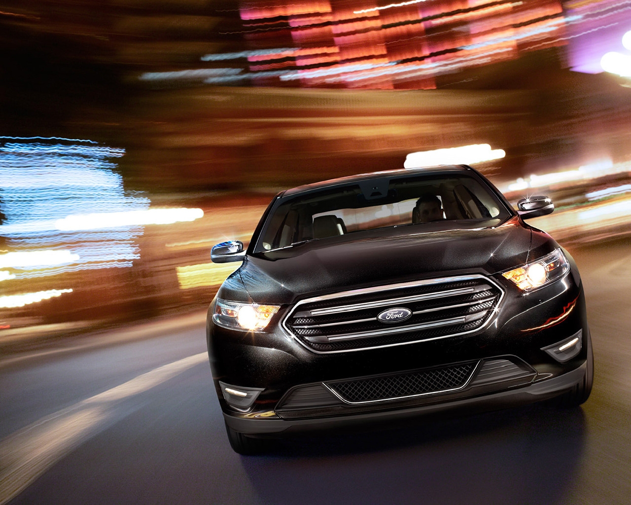 2013 Ford Taurus Limited for 1280 x 1024 resolution