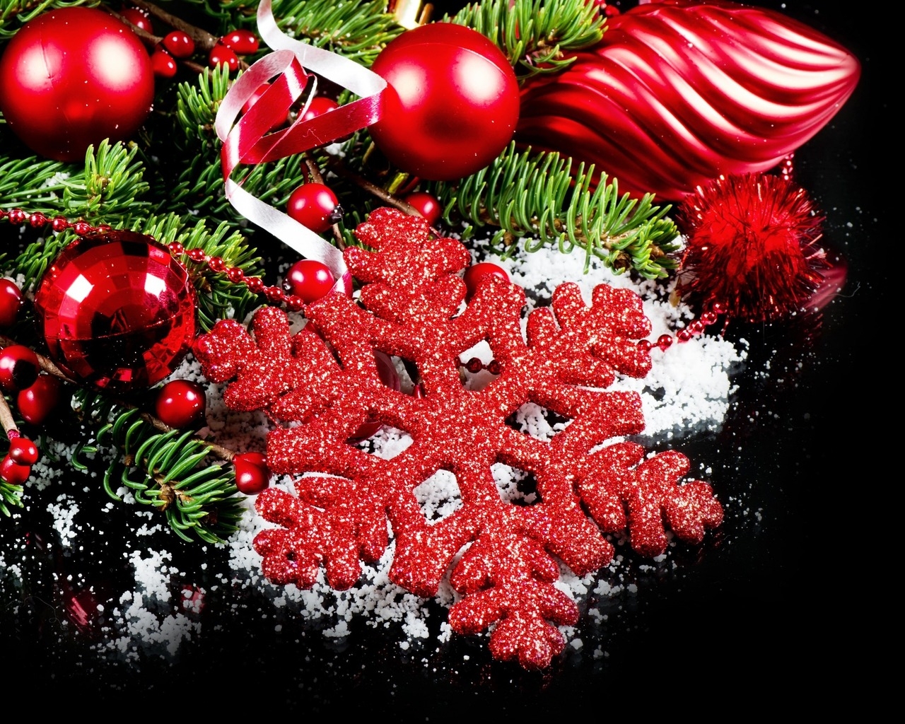 2014 Beautiful Christmas Decorations  for 1280 x 1024 resolution