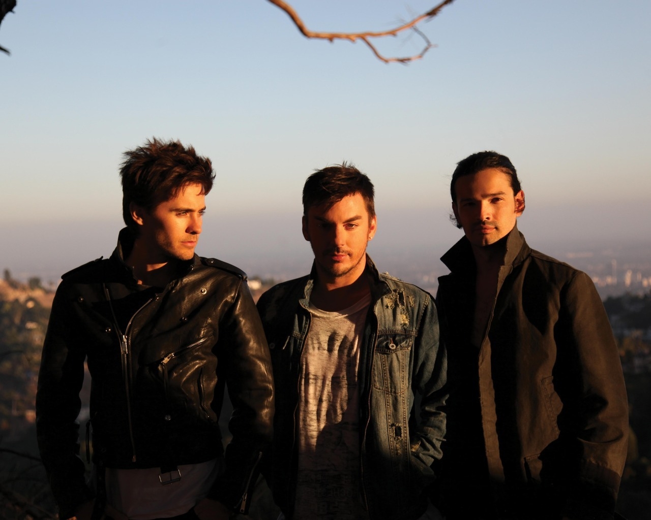 30 Seconds To Mars Band for 1280 x 1024 resolution
