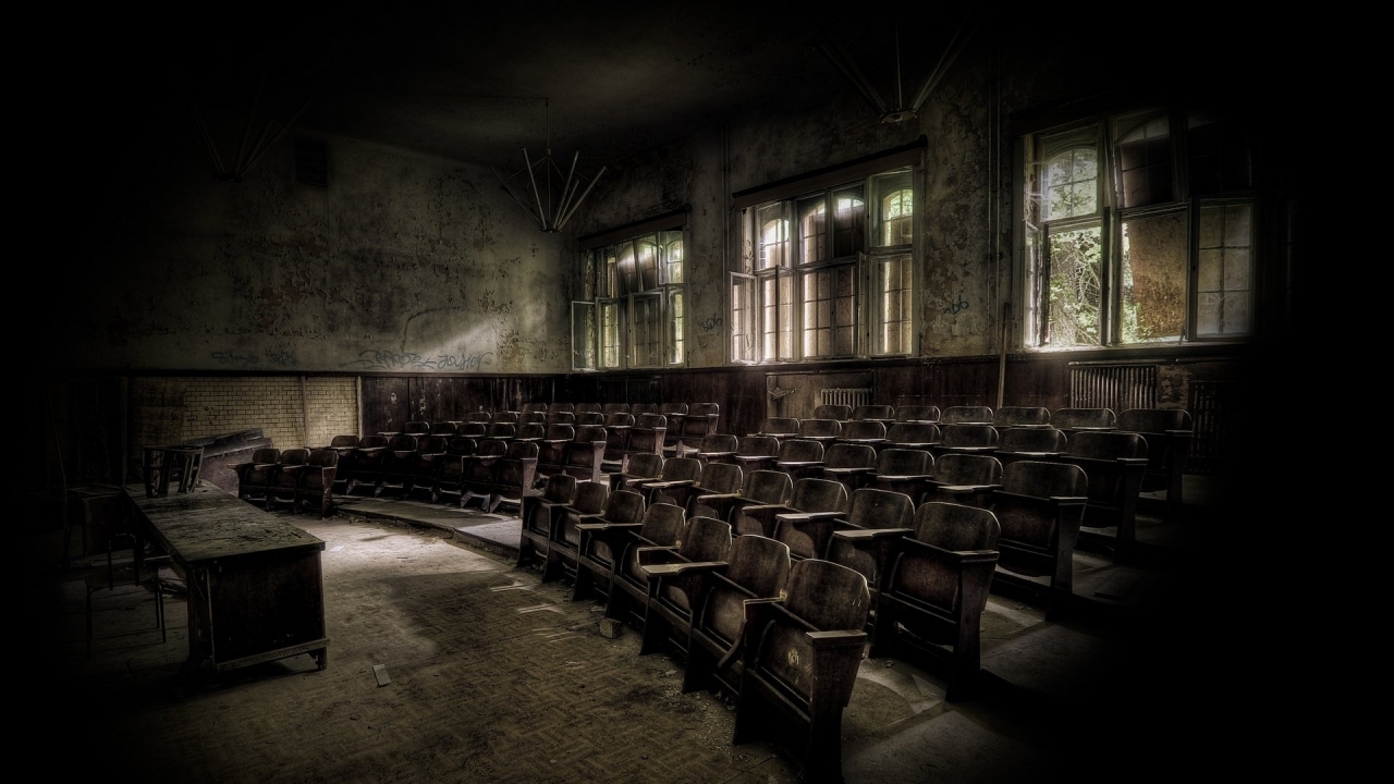 Abandoned classroom for 1280 x 720 HDTV 720p resolution