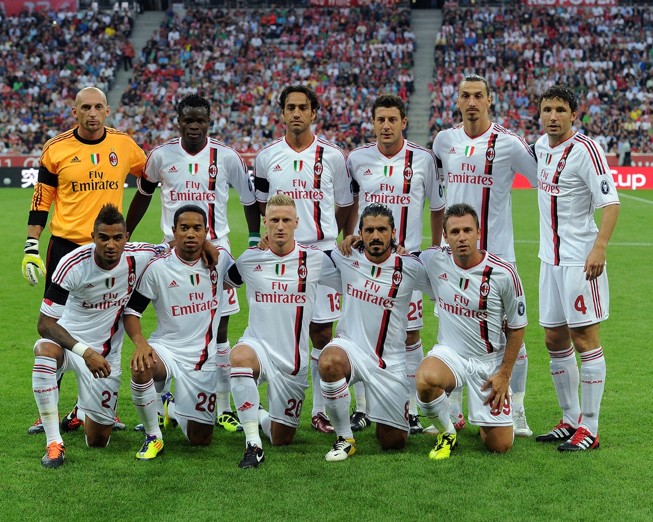 AC Milan Team Picture for 1280 x 1024 resolution