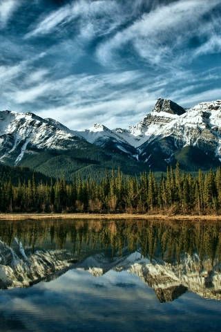 Alberta Mountains Canada for 320 x 480 iPhone resolution