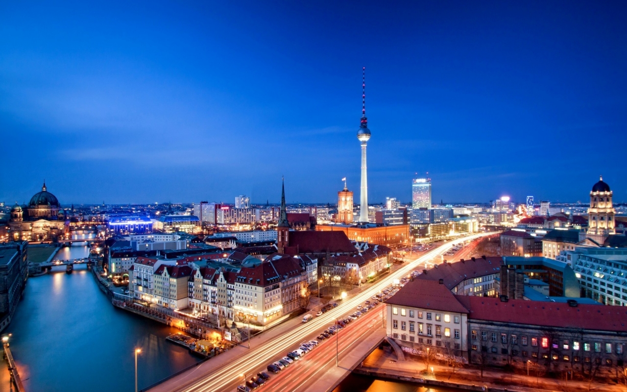 Alexanderplatz Berlin for 1280 x 800 widescreen resolution