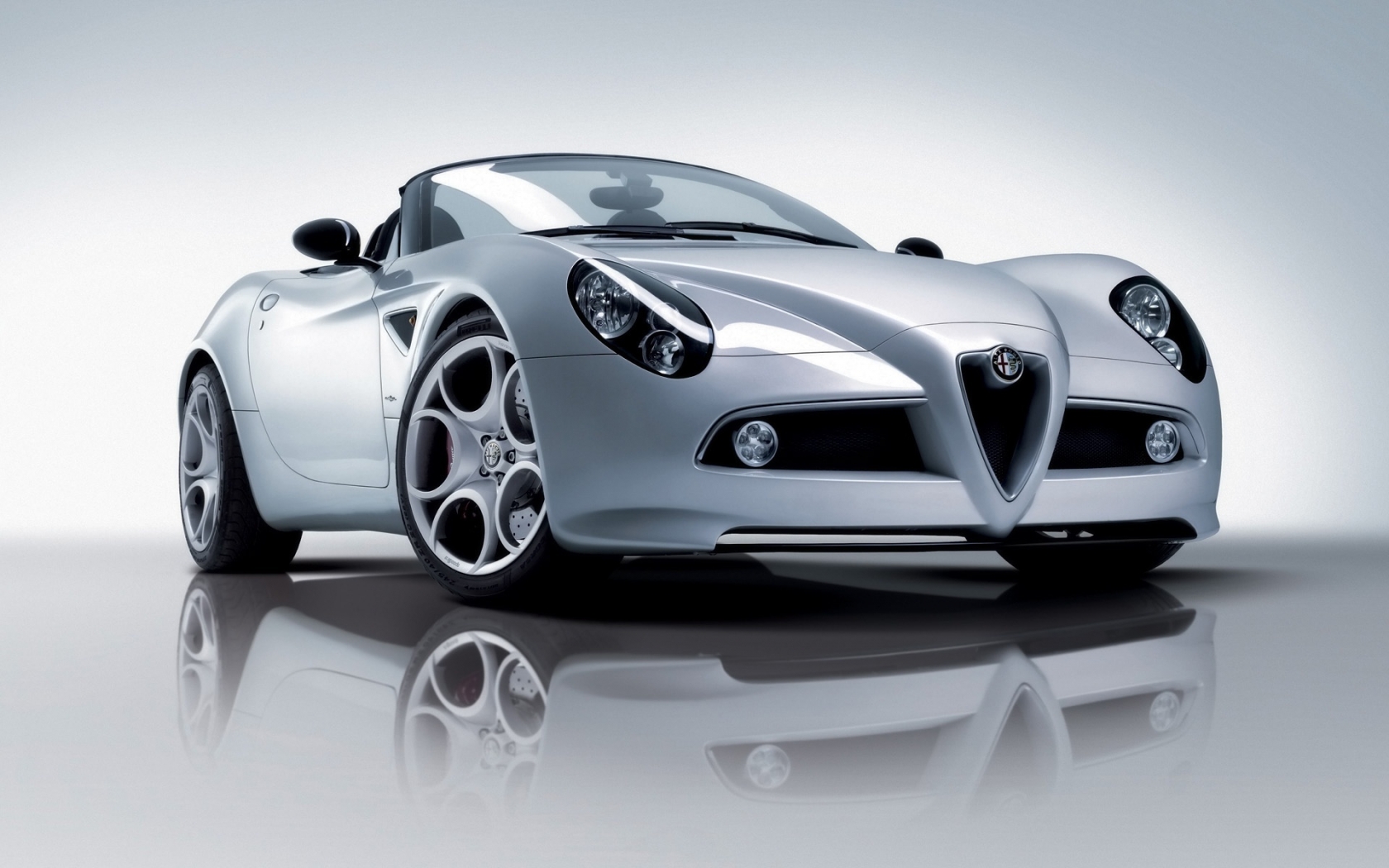 Alfa Romeo 8C Spider Front for 1680 x 1050 widescreen resolution