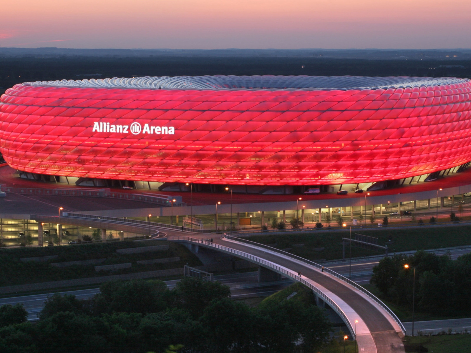 Allianz Arena for 1600 x 1200 resolution