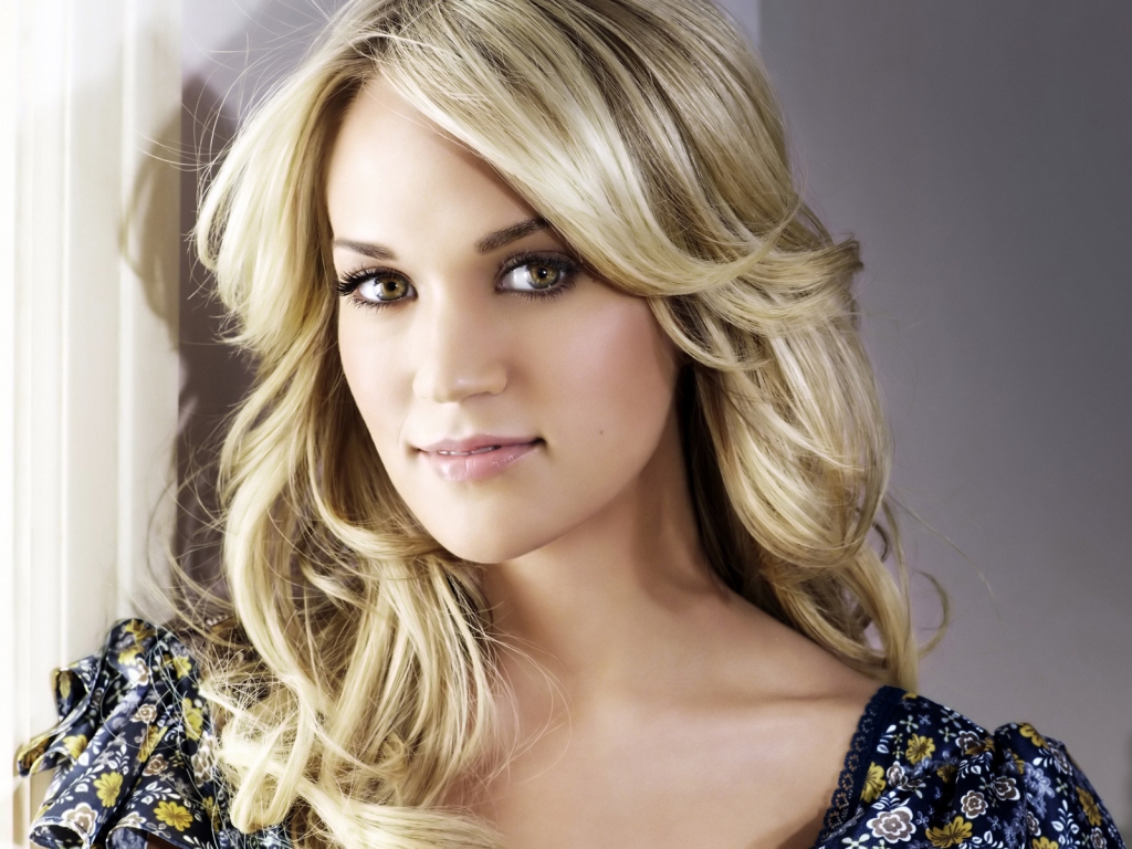 Amazing Carrie Underwood for 1024 x 768 resolution