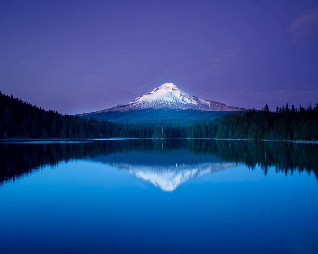 Amazing Mountain Lake Reflection  for 1280 x 1024 resolution