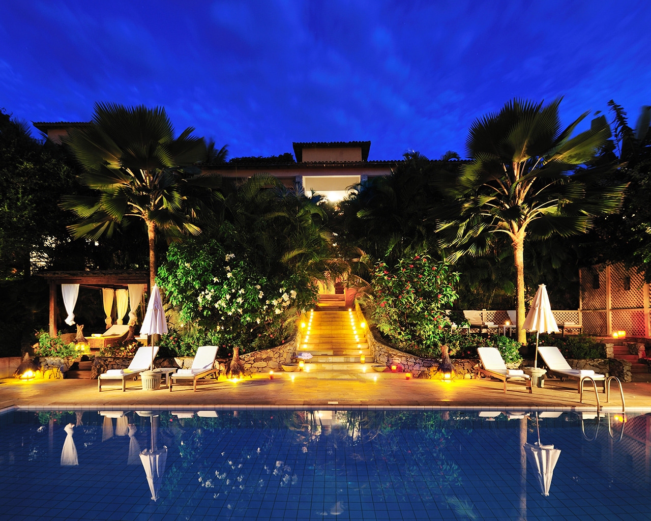 Amazing Resort Pool for 1280 x 1024 resolution