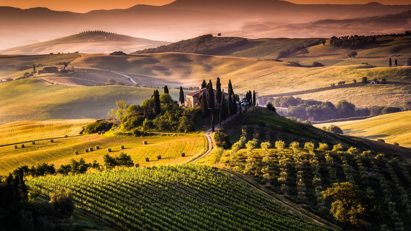 Amazing Tuscany View for 1366 x 768 HDTV resolution