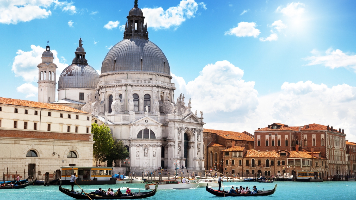 Amazing View from Venice for 1366 x 768 HDTV resolution