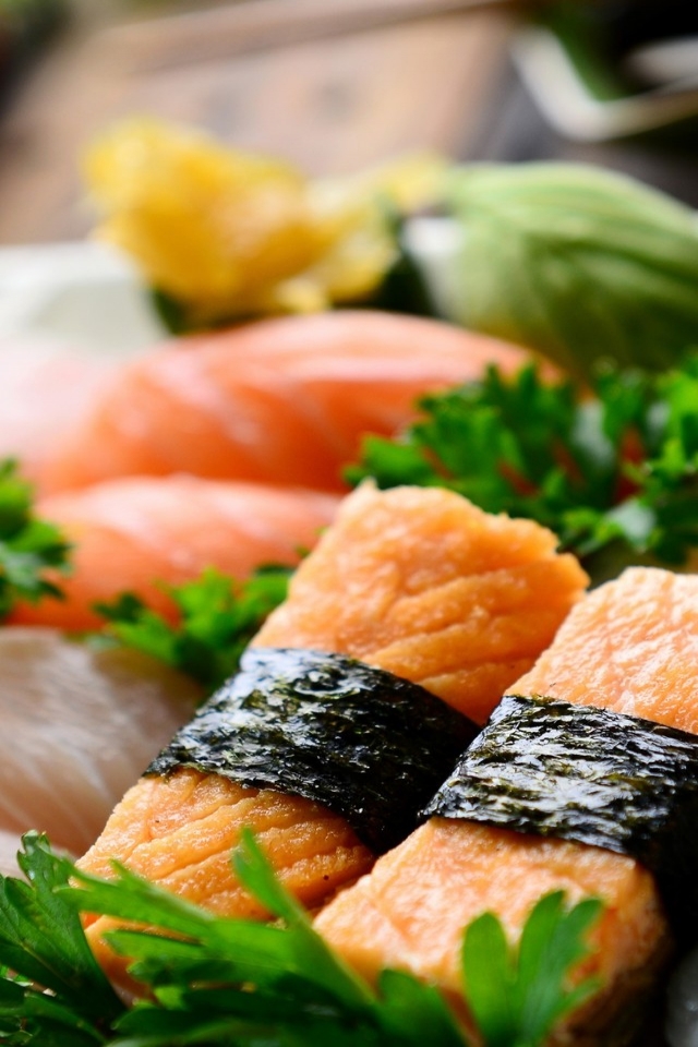 Appetizing Sushi Rolls for 640 x 960 iPhone 4 resolution