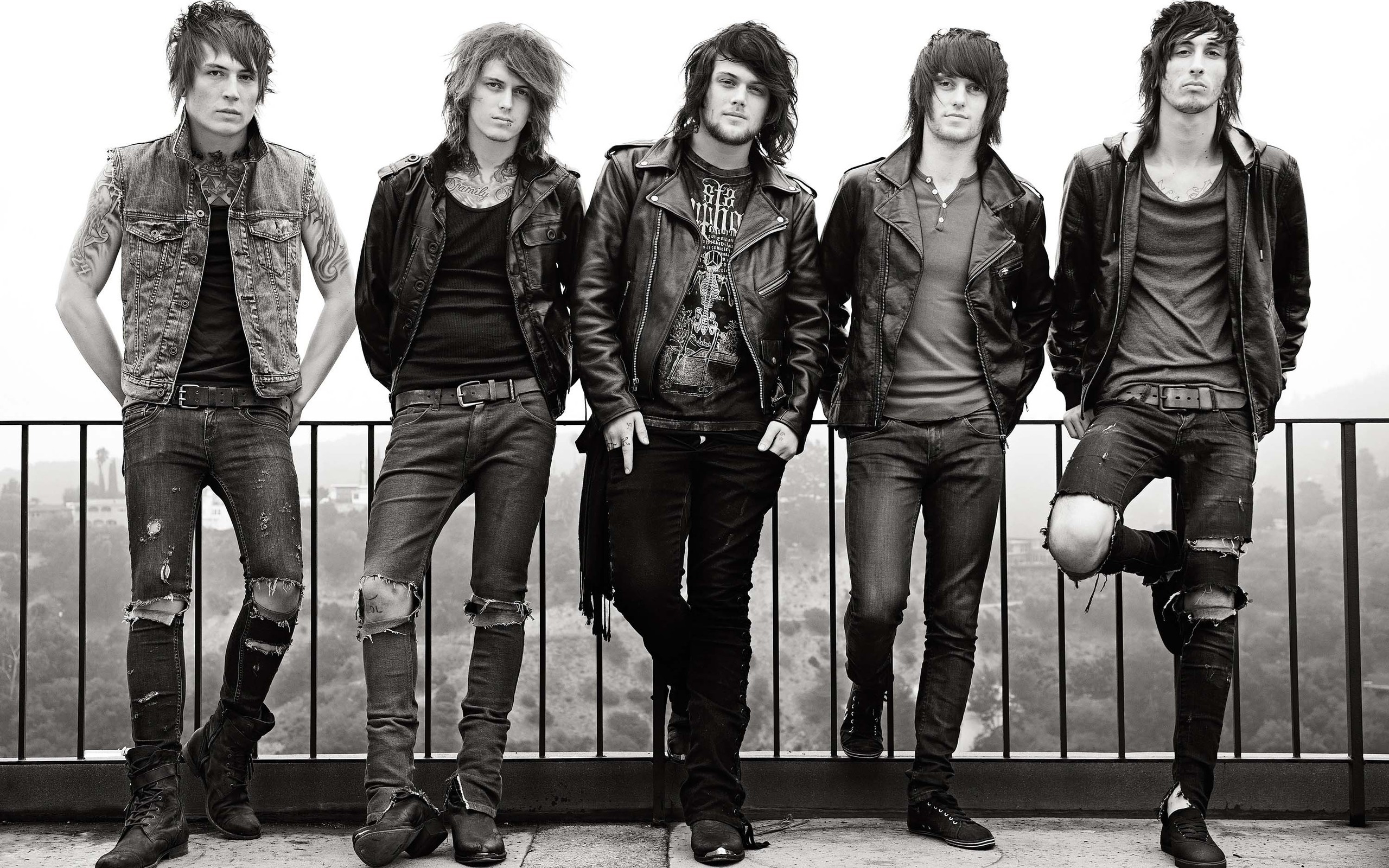 Asking Alexandria for 2560 x 1600 widescreen resolution