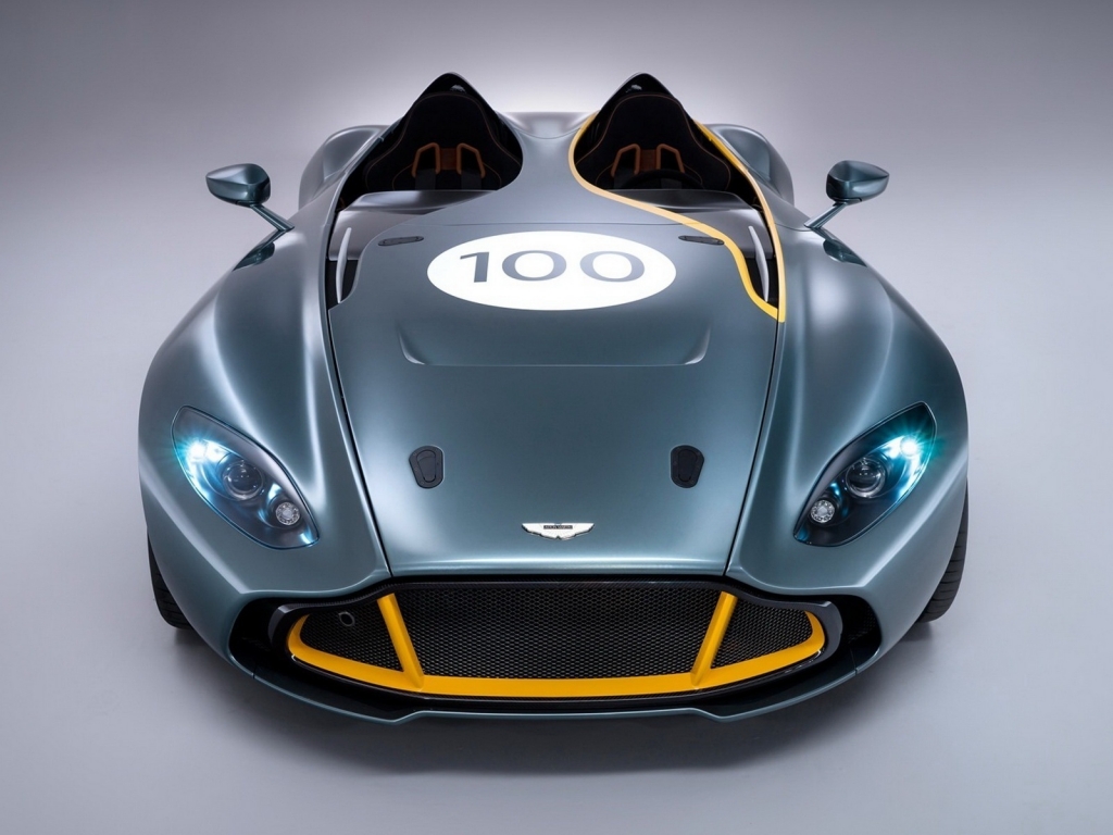 Aston Martin CC100 Speedster Front View for 1024 x 768 resolution