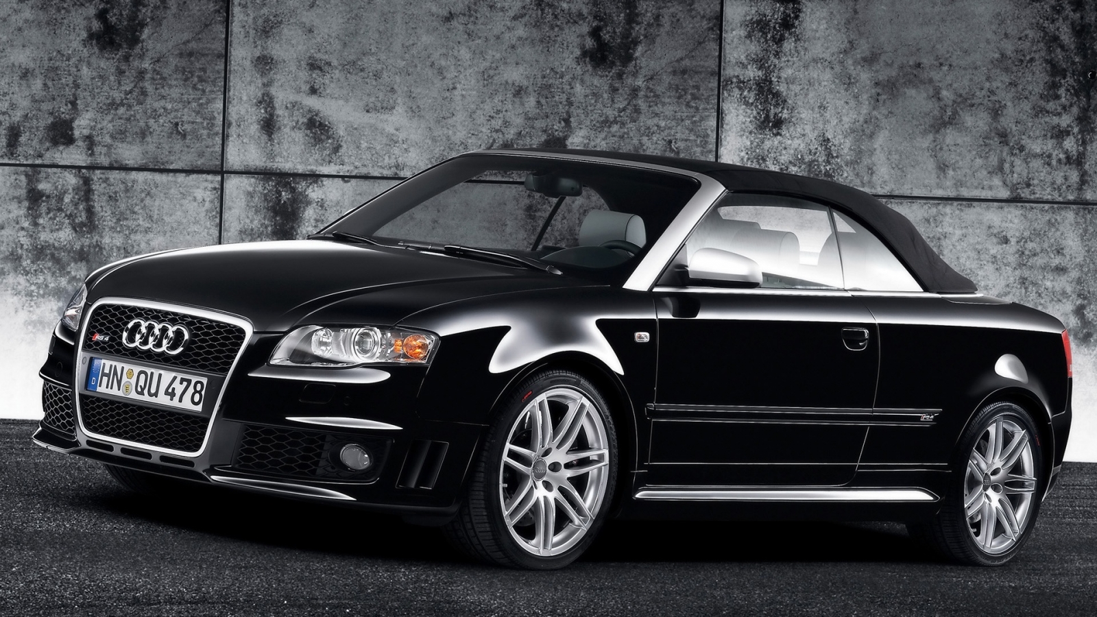 Audi RS 4 Cabriolet Black Front And Side 2008 for 1600 x 900 HDTV resolution