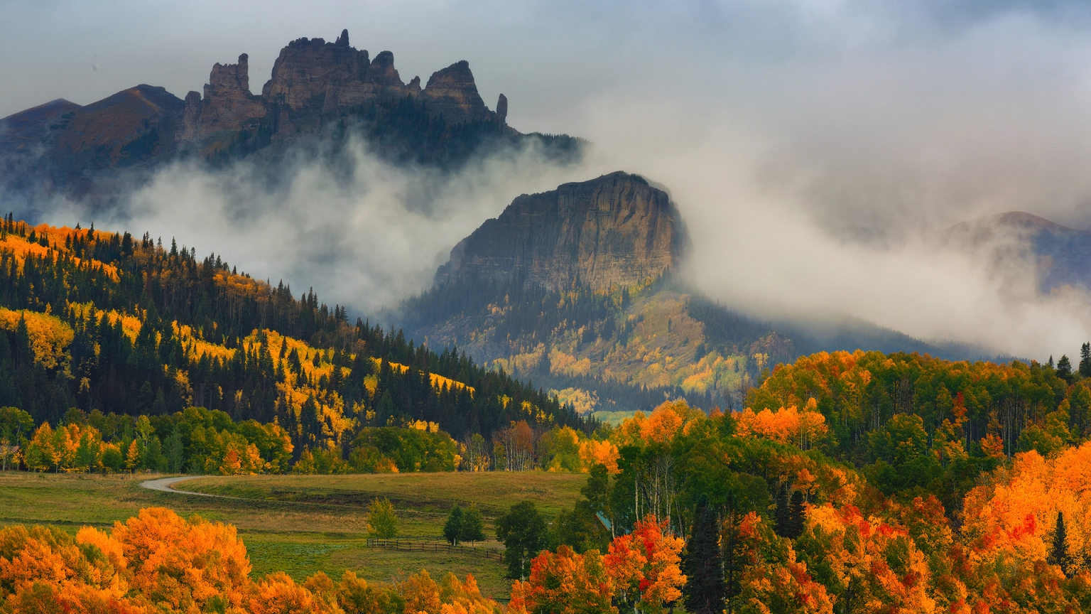 Autumn Colors in Colorado for 1536 x 864 HDTV resolution