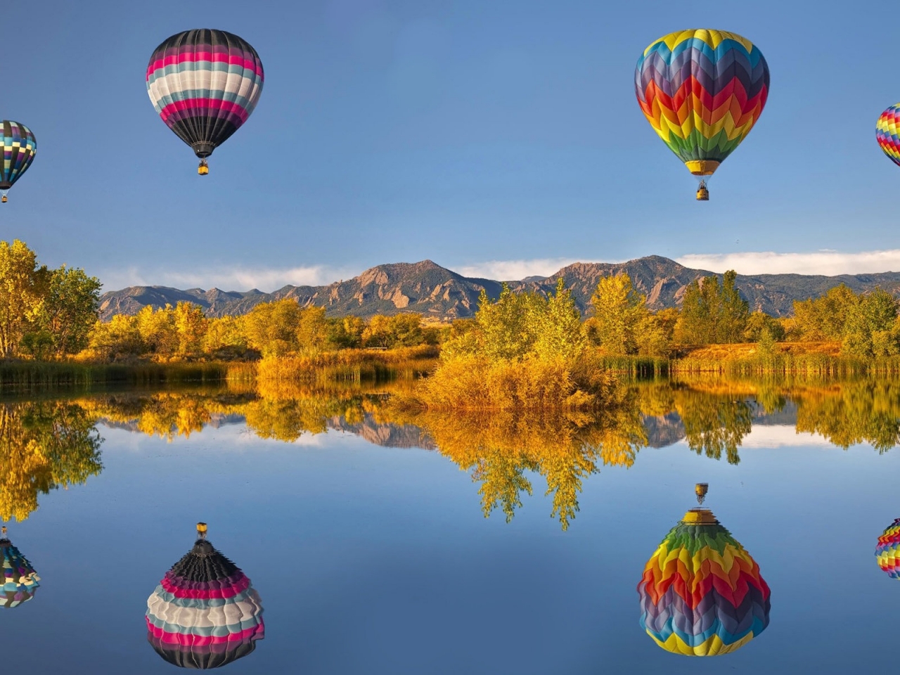 Ballon Race for 1280 x 960 resolution
