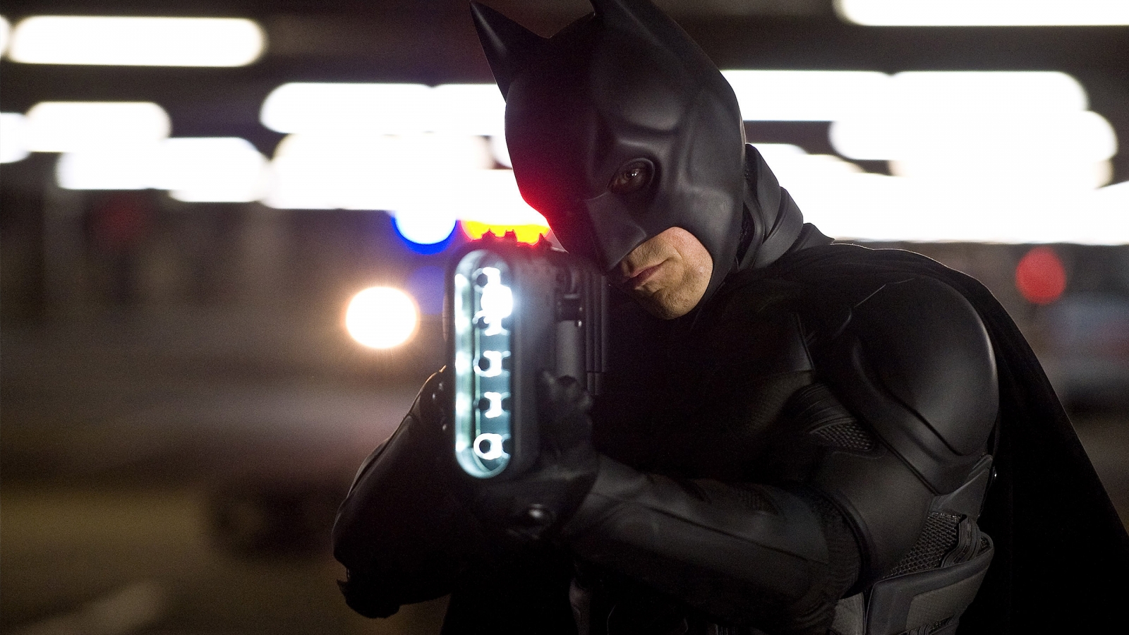 Batman Hands Up for 1600 x 900 HDTV resolution