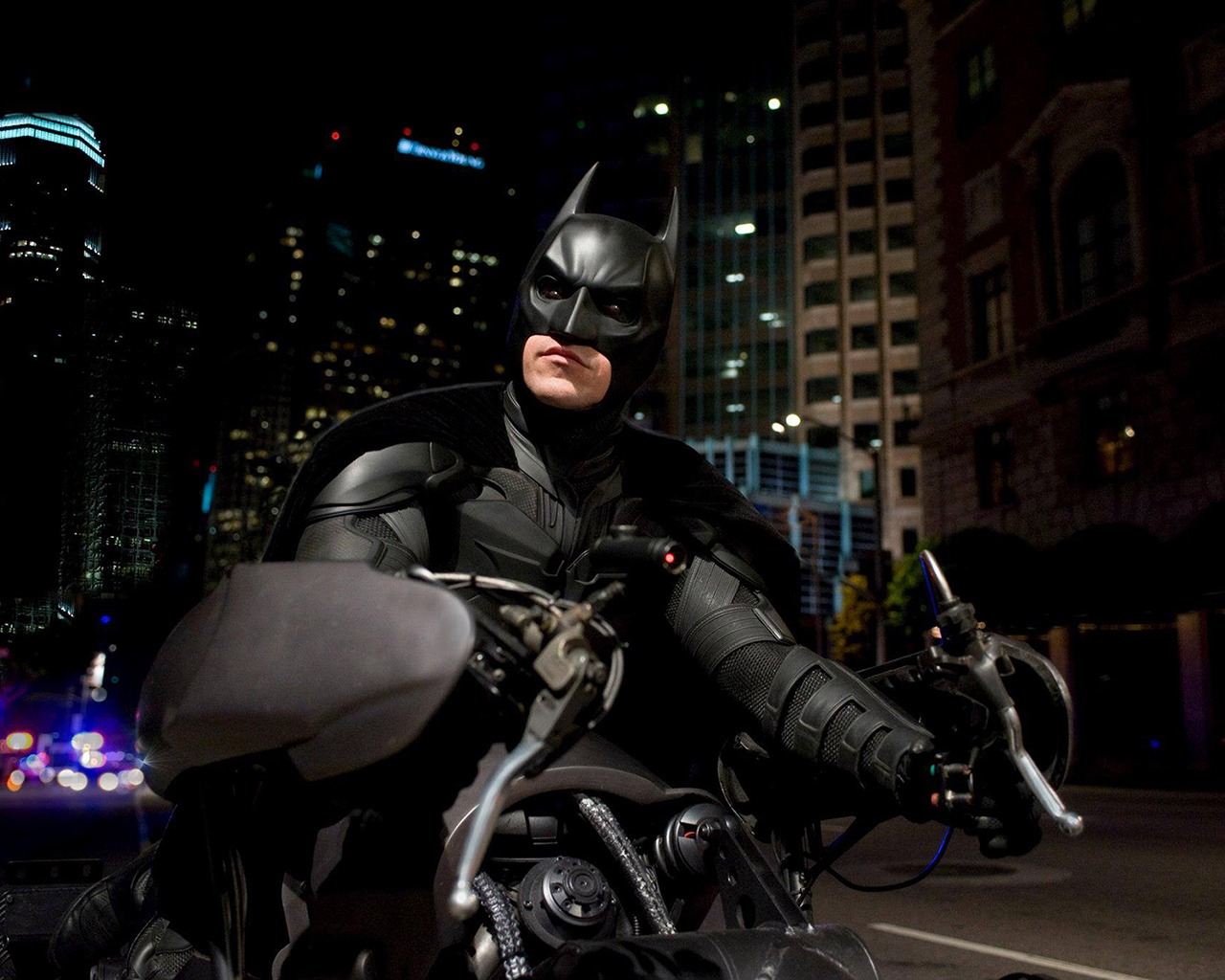 Batman on Bike for 1280 x 1024 resolution