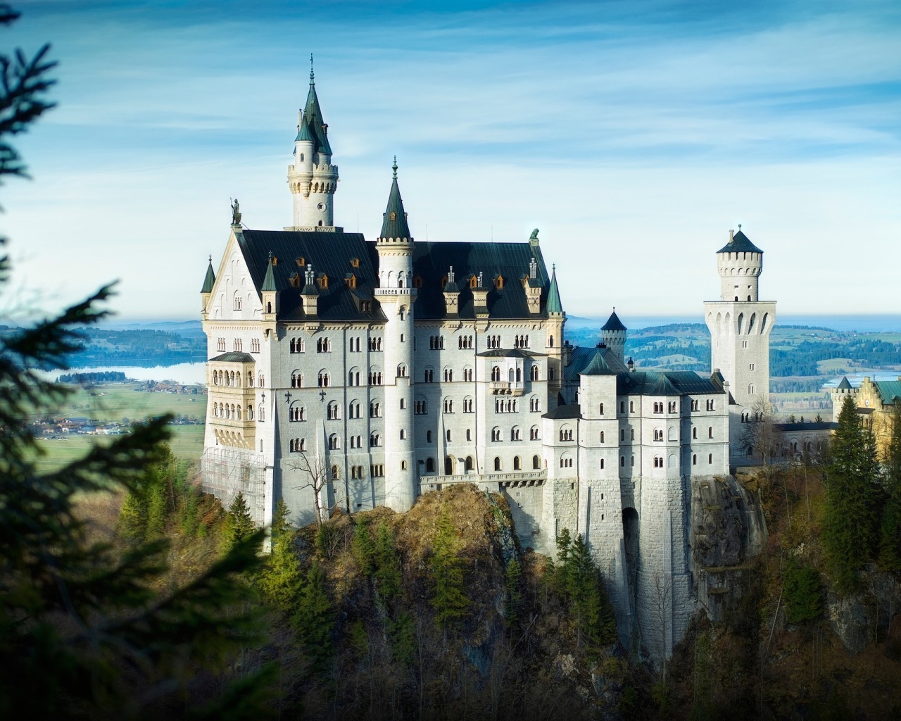 Bavaria Neuschwanstein Castle for 1280 x 1024 resolution