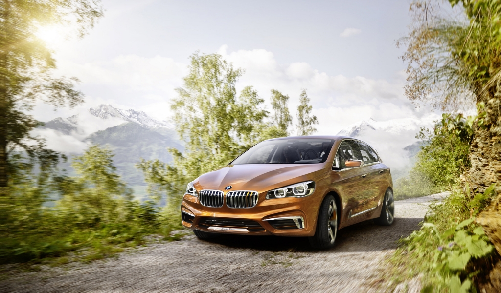 Beautiful BMW Concept Active Tourer for 1024 x 600 widescreen resolution