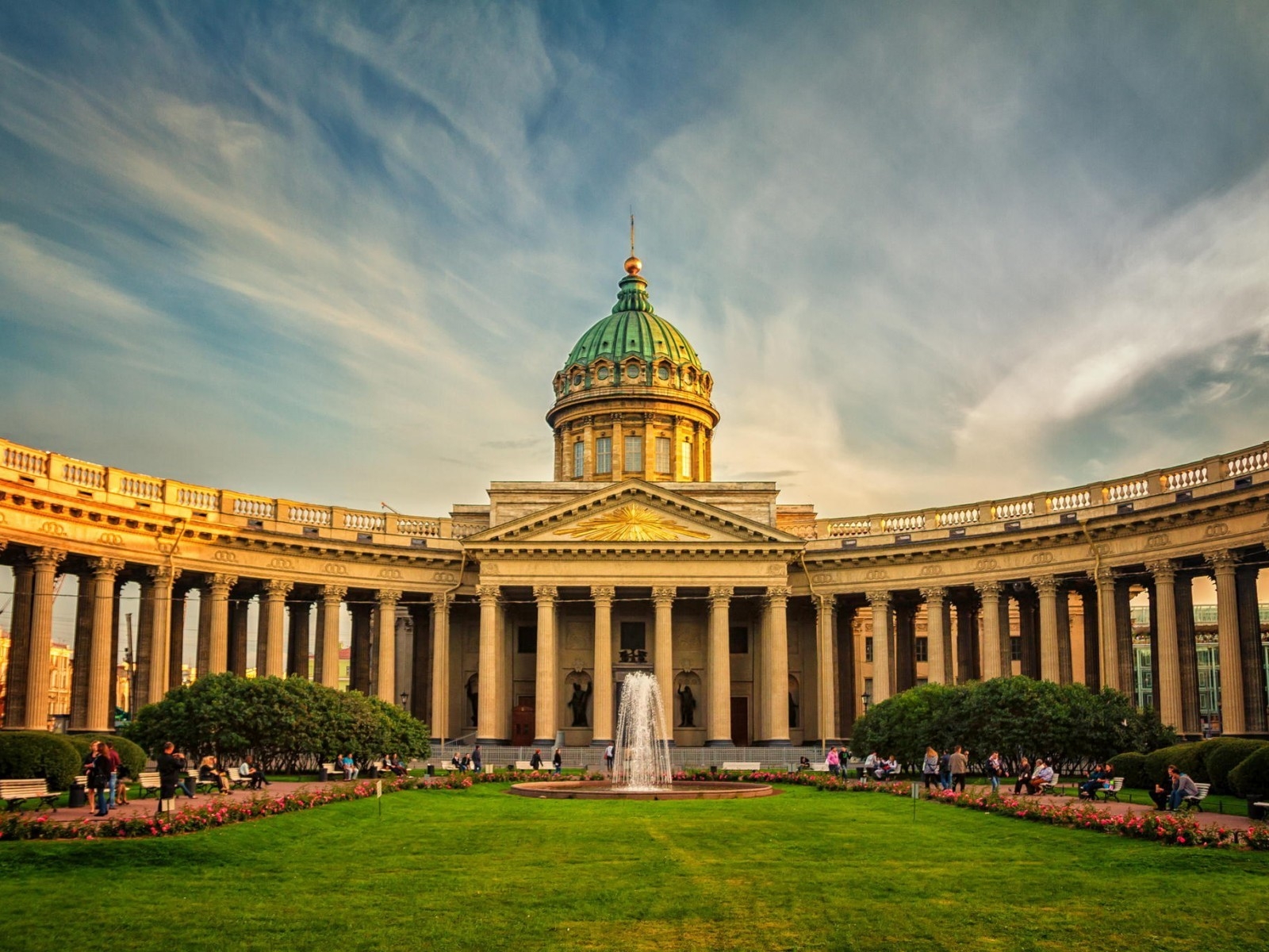 Beautiful Kazan Cathedral St. Petersburg for 1600 x 1200 resolution
